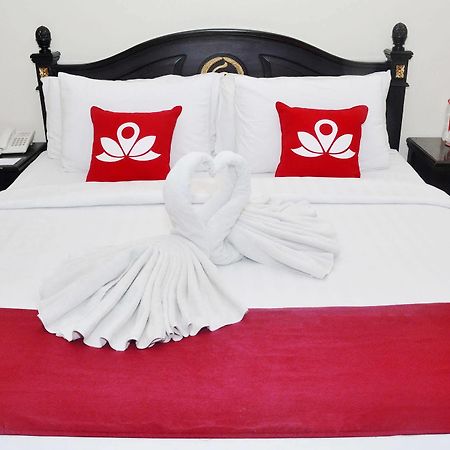 Zen Rooms Sultan Iskandar Muda 수라바야 외부 사진