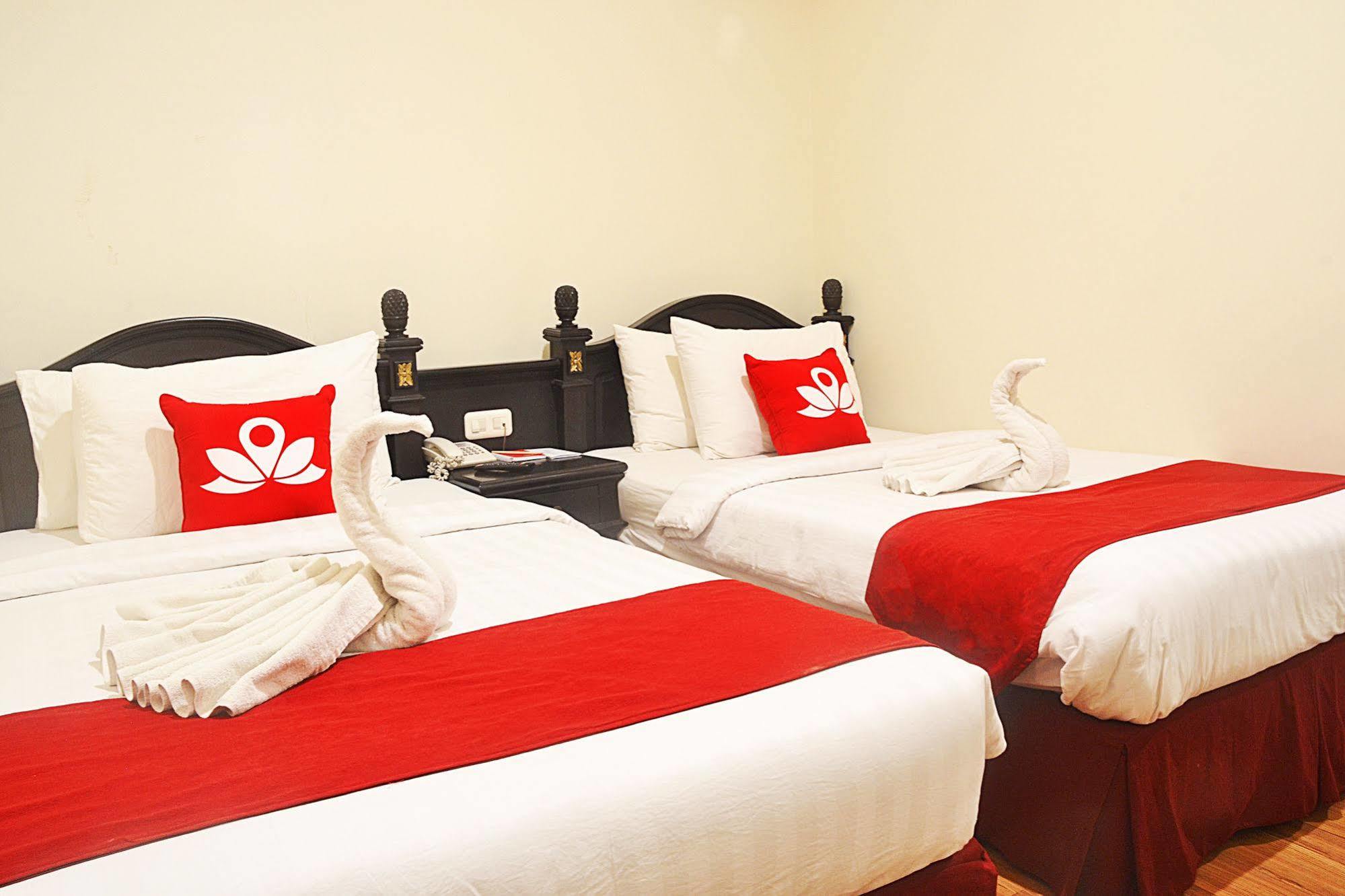 Zen Rooms Sultan Iskandar Muda 수라바야 외부 사진