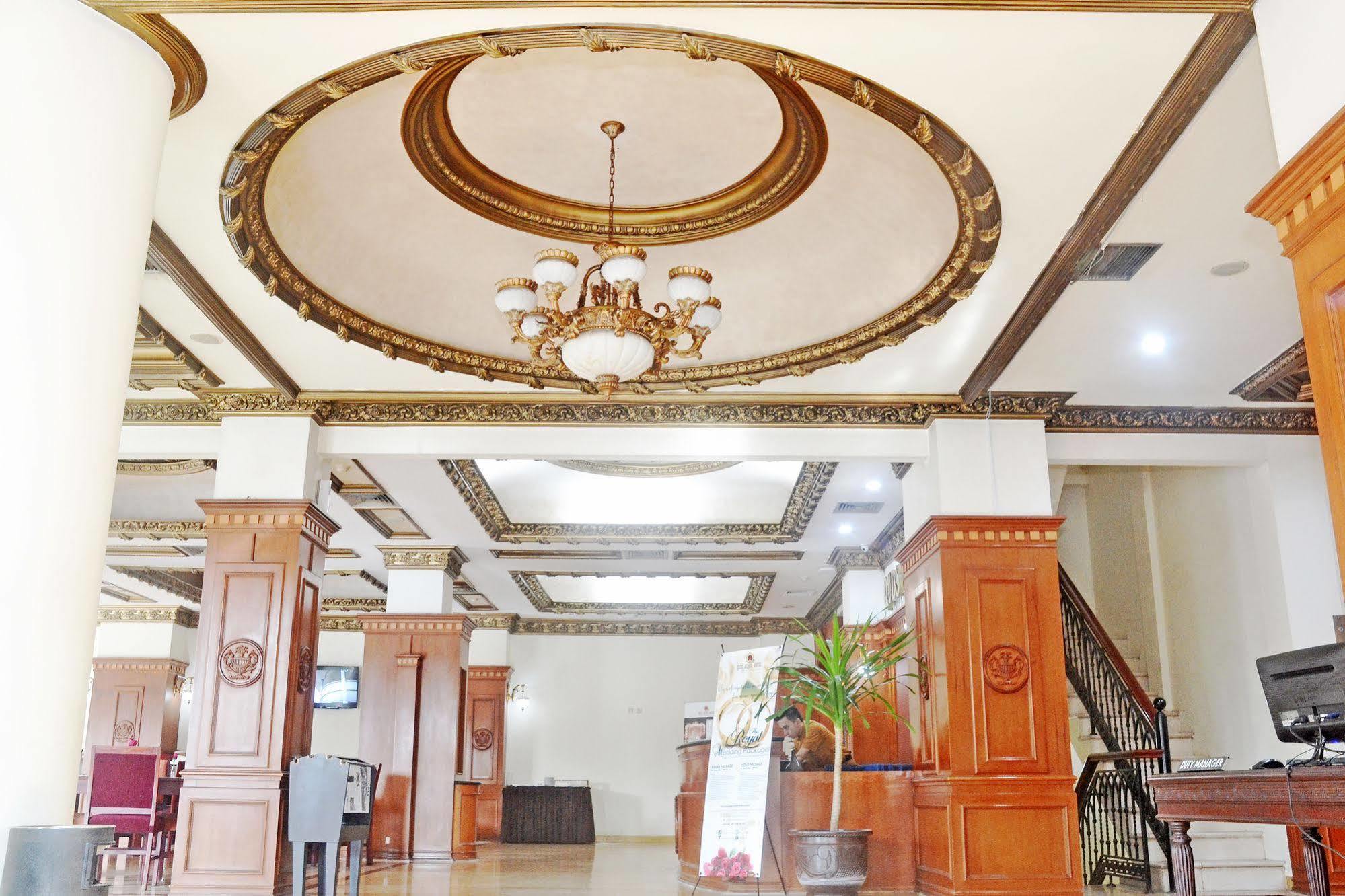 Zen Rooms Sultan Iskandar Muda 수라바야 외부 사진